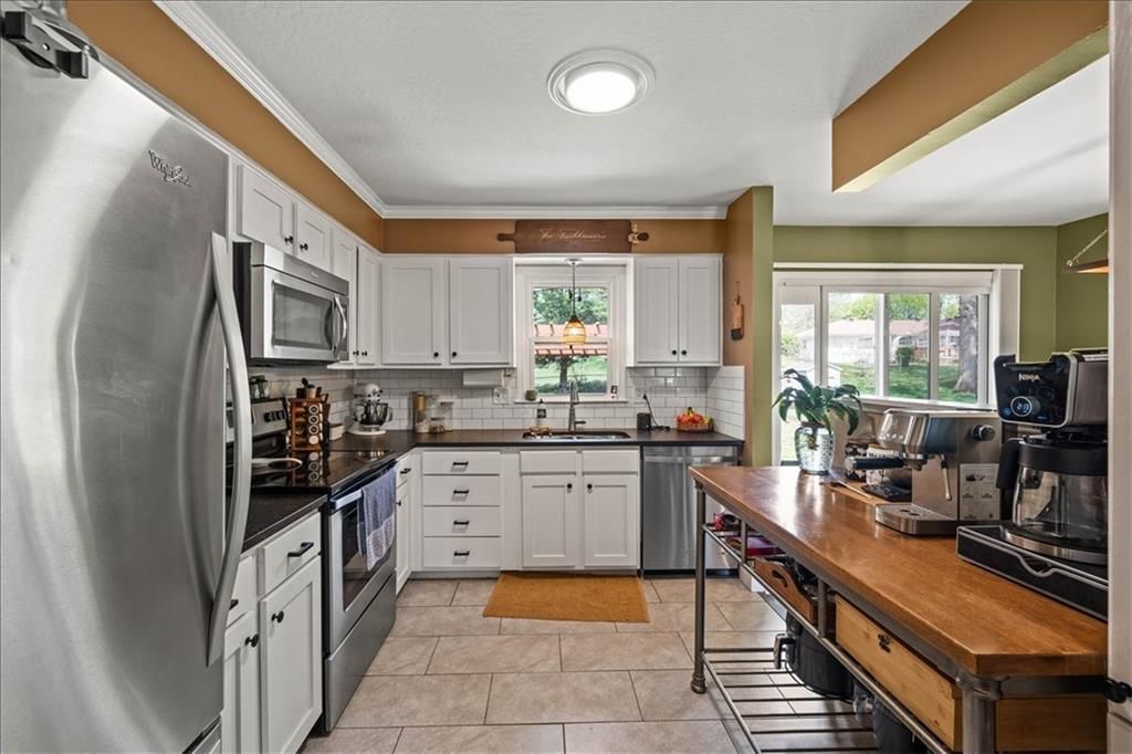109 SE Moore Court — photo 12