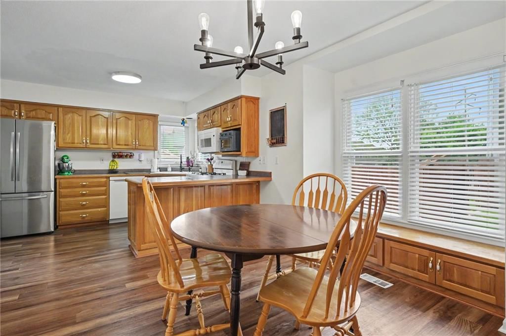 556 Brentwood Drive — photo 15