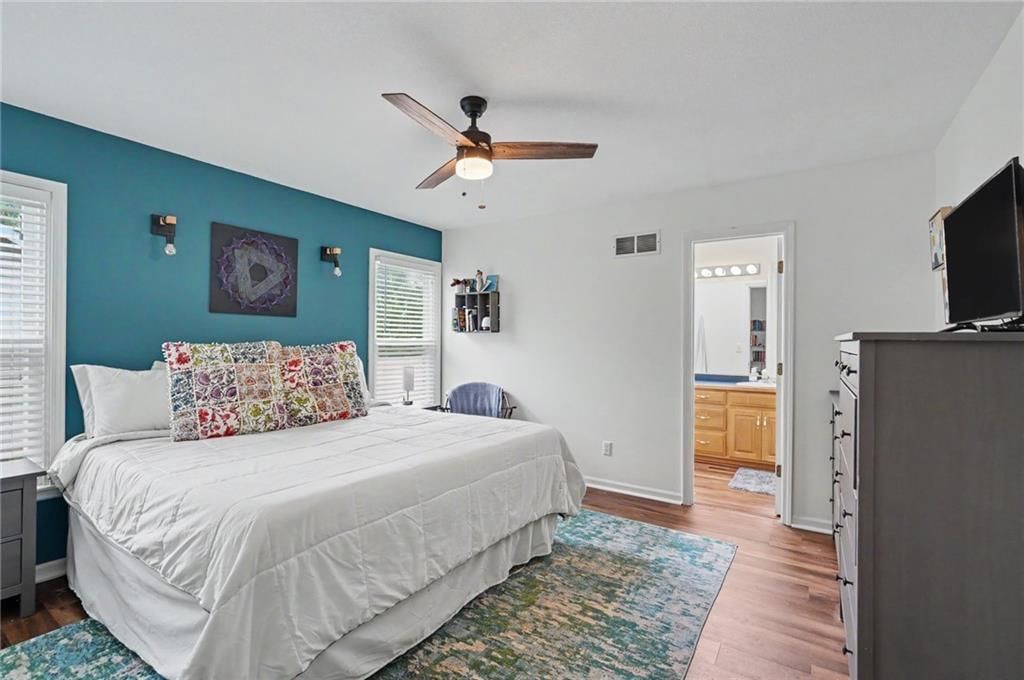 556 Brentwood Drive — photo 21