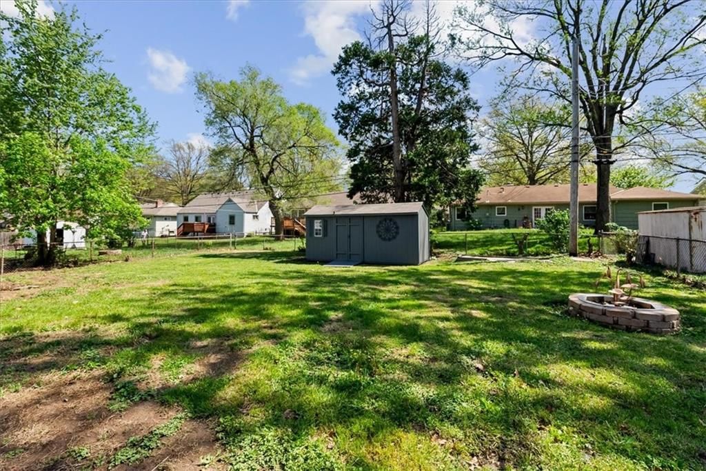 8125 Summit Street — photo 24