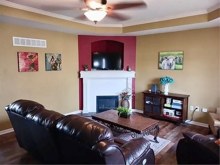 730 Burlington Road — photo 5