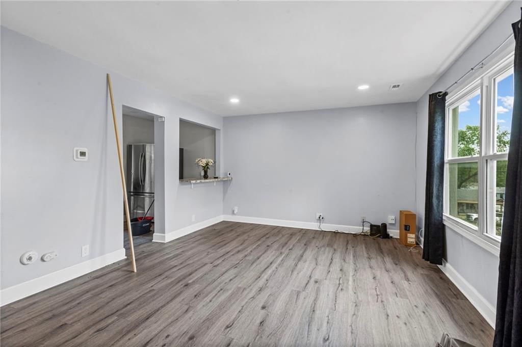 4506 Walker Avenue — photo 4