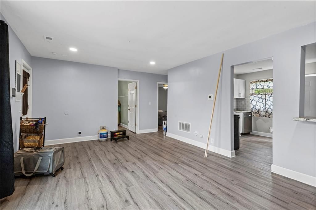 4506 Walker Avenue — photo 5