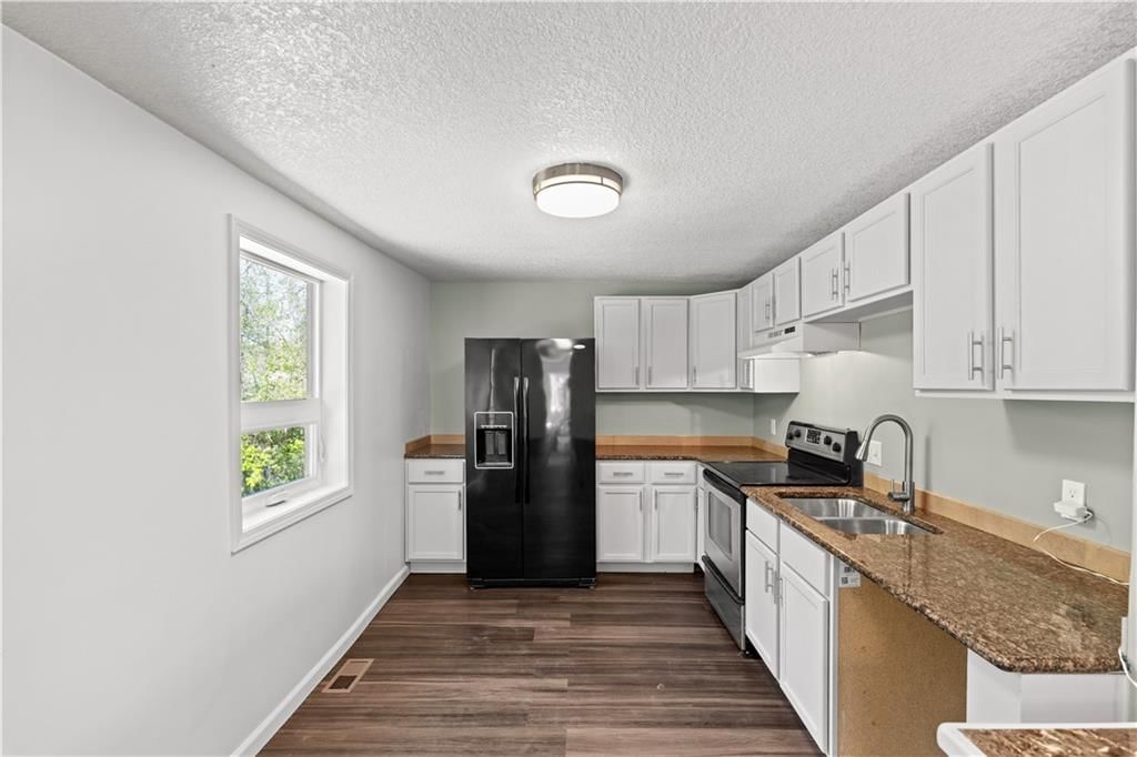 809 Seneca Street — photo 3
