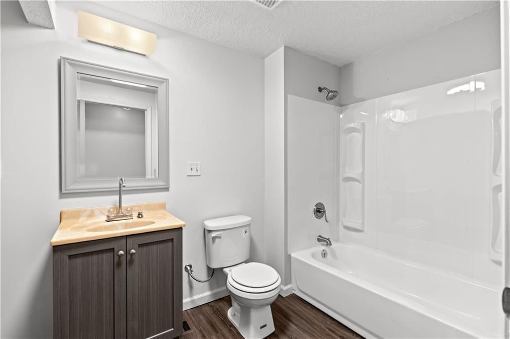 809 Seneca Street — photo 6
