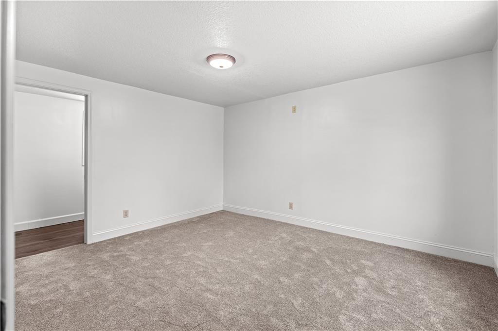 809 Seneca Street — photo 7