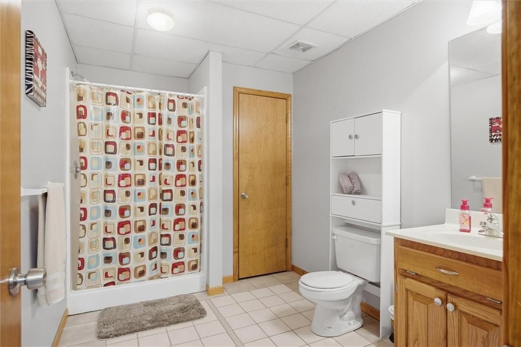 16264 Nicole Lane — photo 32