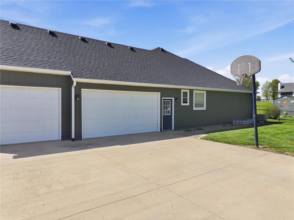 16264 Nicole Lane — photo 38