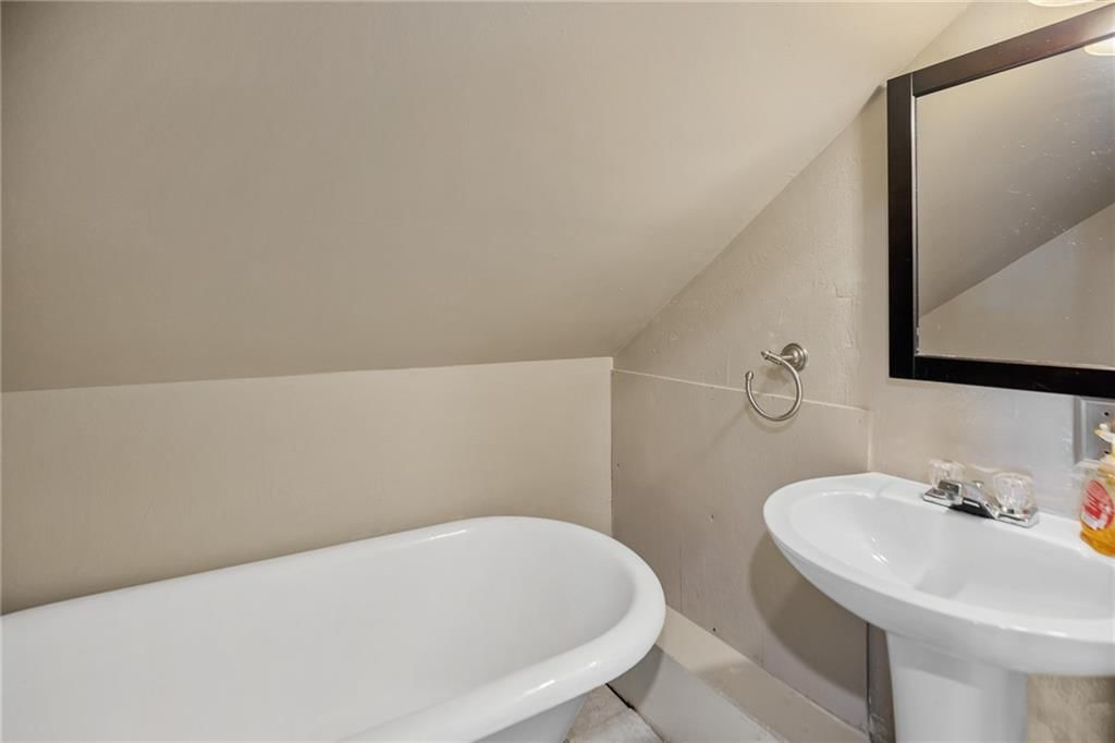 1315 Webster Street — photo 16
