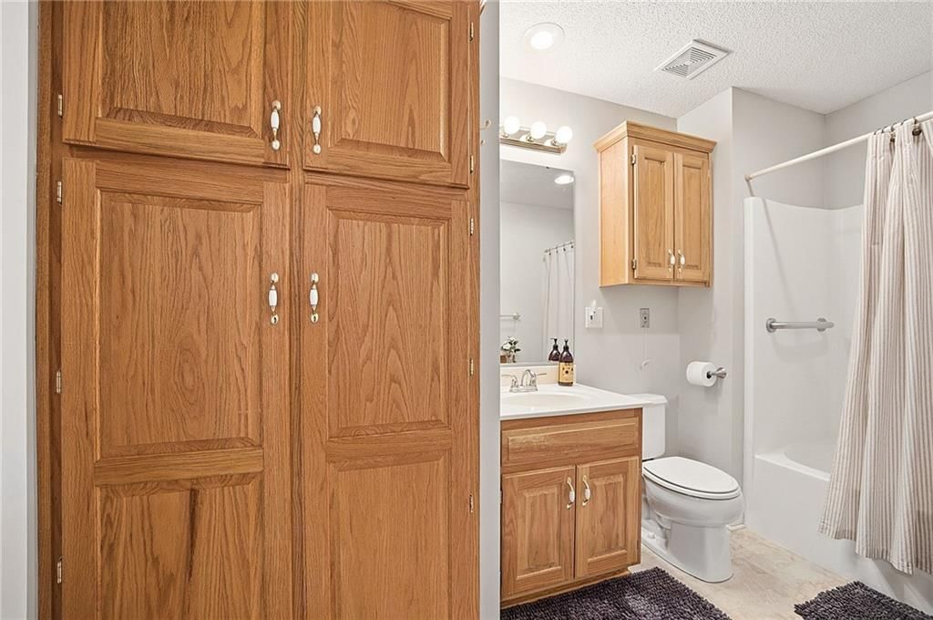 629 N Somerset Terrace — photo 24