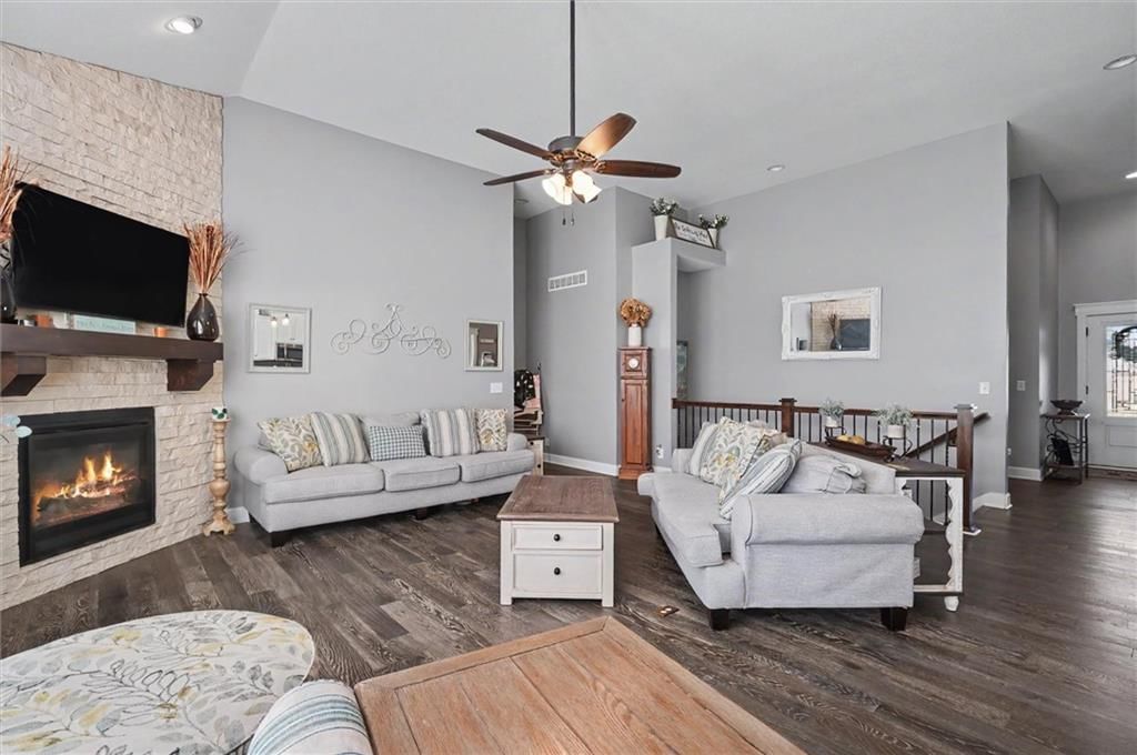 1612 Oak Street — photo 5
