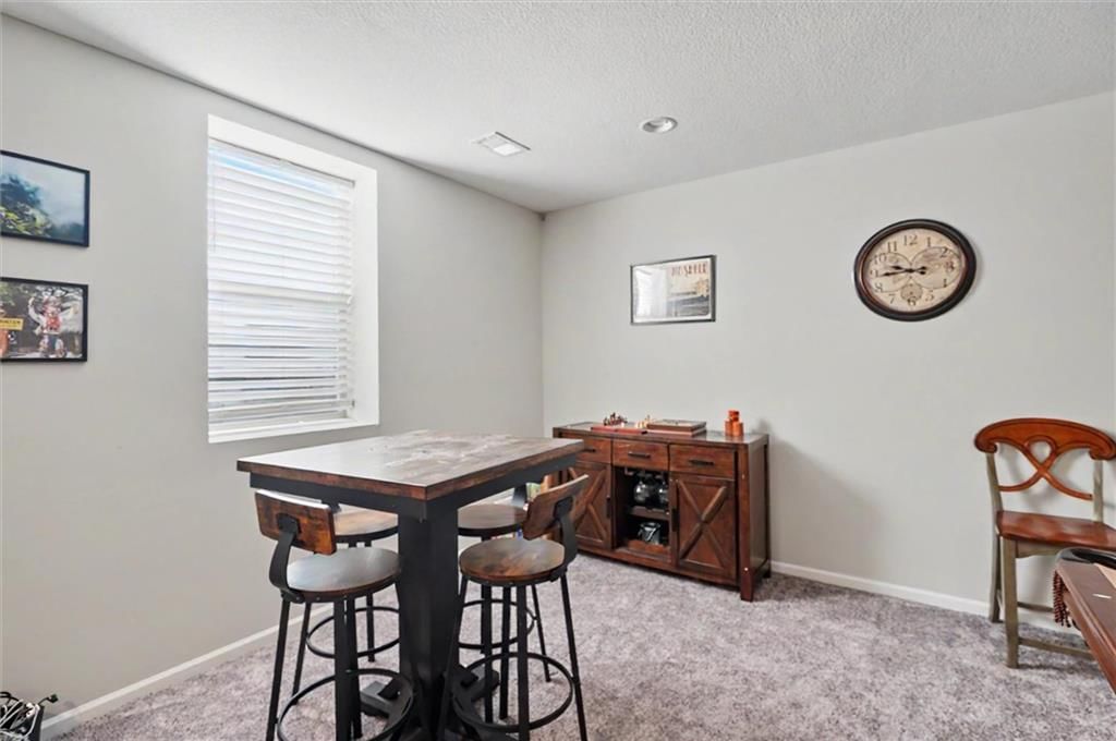 1612 Oak Street — photo 15