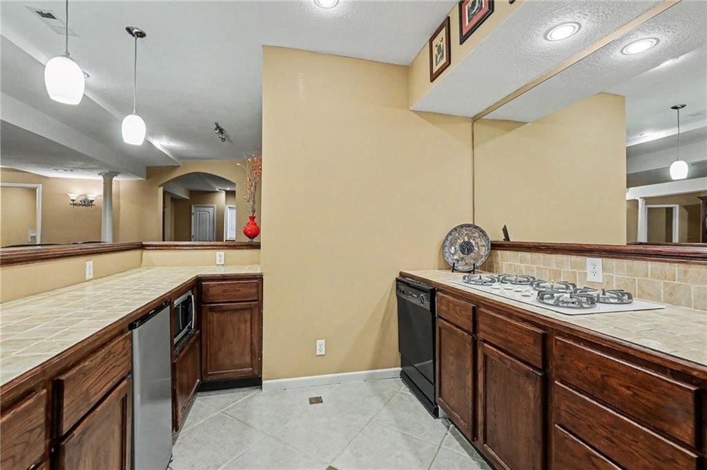 9708 Walnut Woods Drive — photo 26