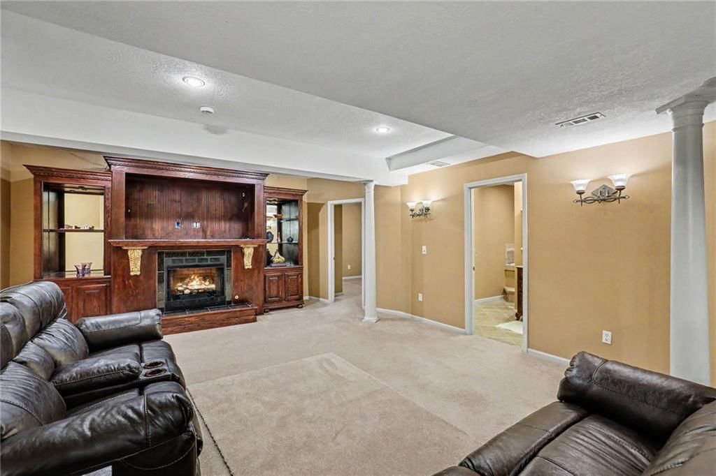 9708 Walnut Woods Drive — photo 30