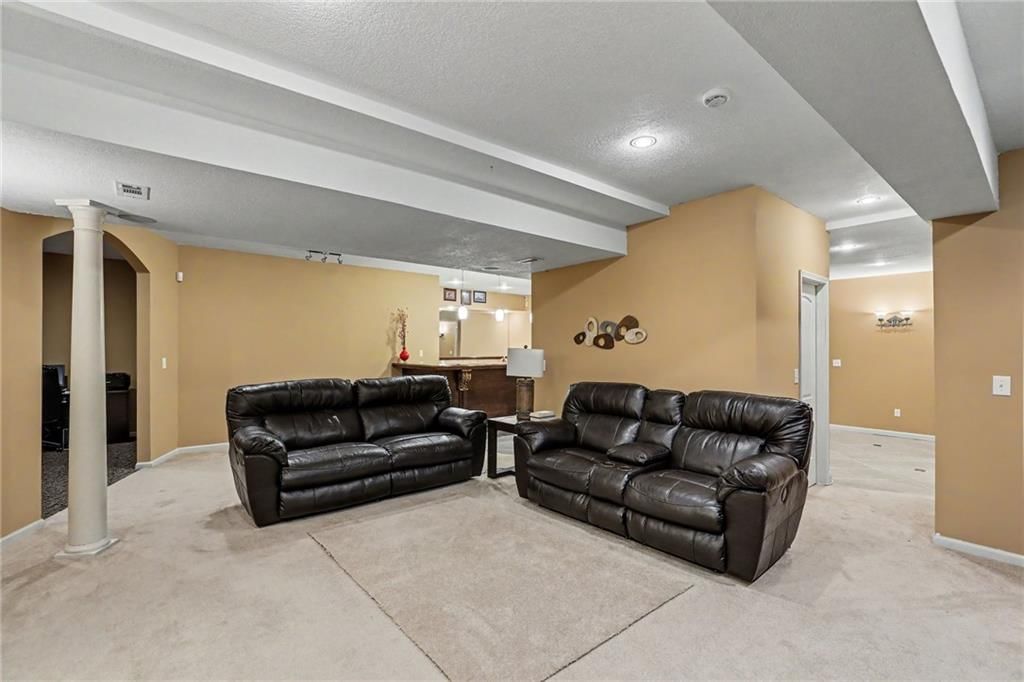 9708 Walnut Woods Drive — photo 31