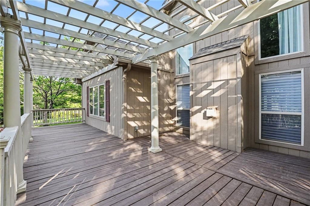 9708 Walnut Woods Drive — photo 38