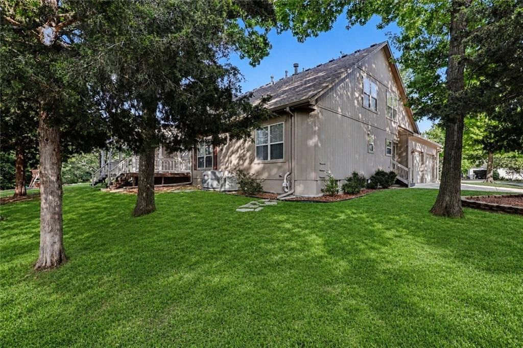 9708 Walnut Woods Drive — photo 43