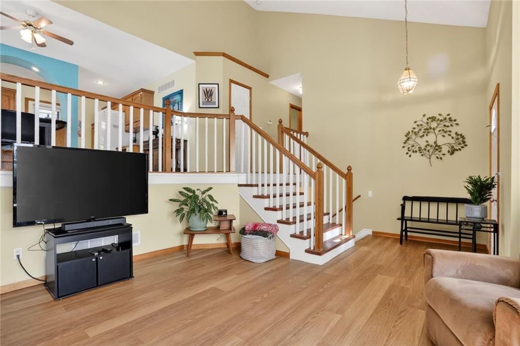 290 W Westhoff Place — photo 4
