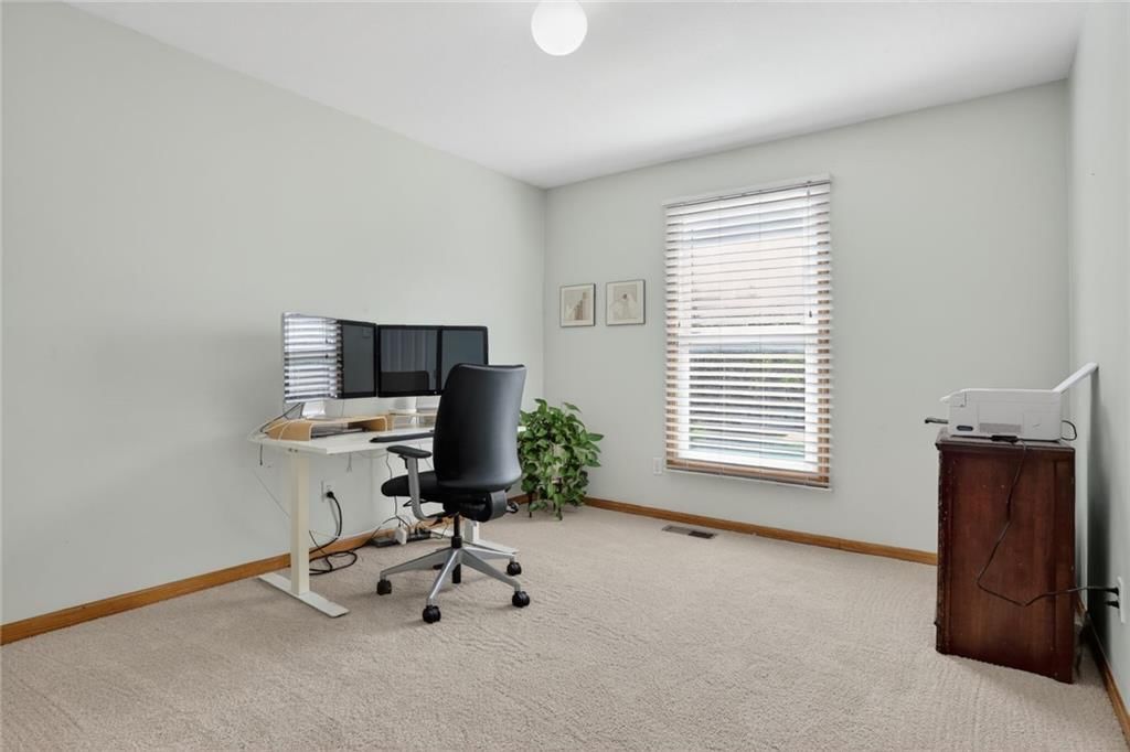 290 W Westhoff Place — photo 14