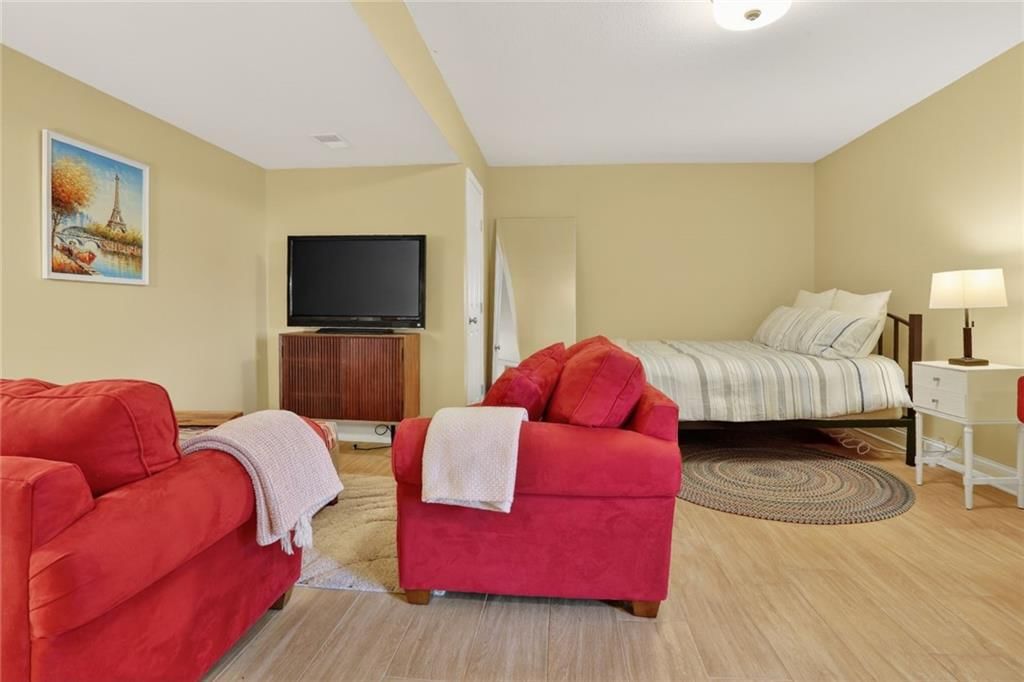 290 W Westhoff Place — photo 16