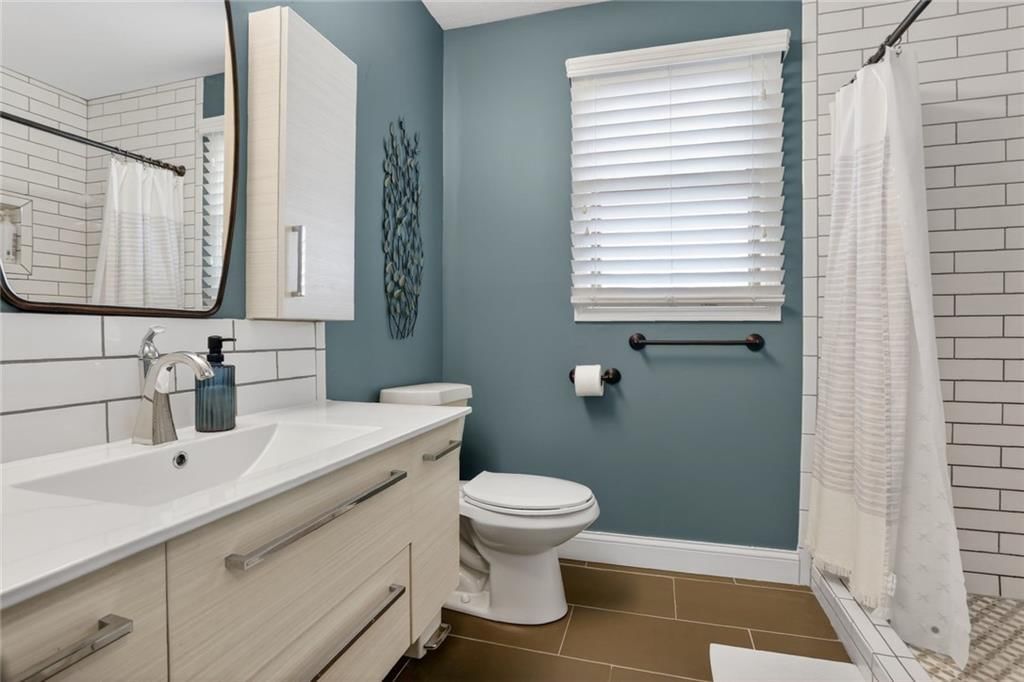 290 W Westhoff Place — photo 18