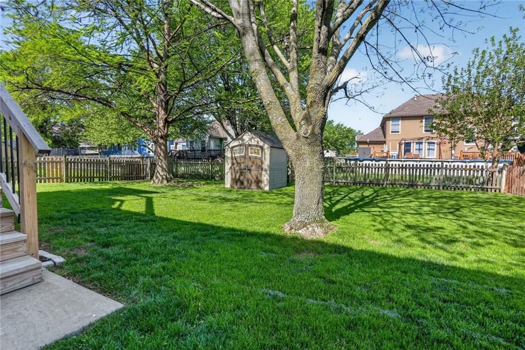 290 W Westhoff Place — photo 23