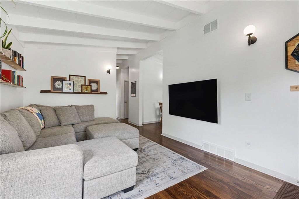 706 W Brown Street — photo 4