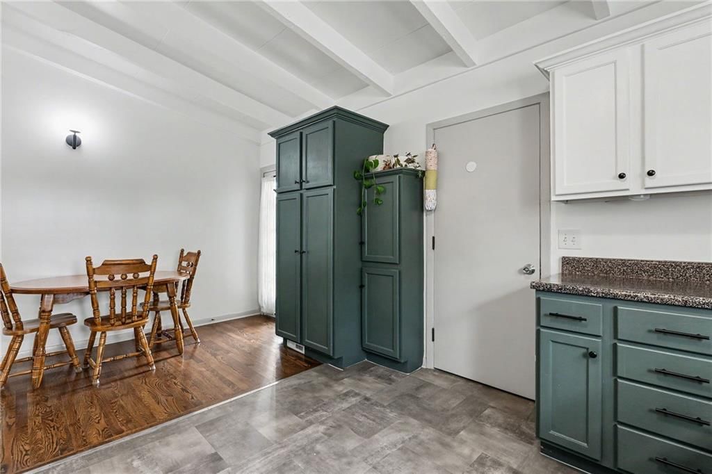 706 W Brown Street — photo 11