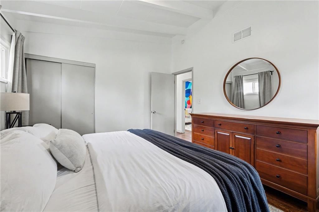706 W Brown Street — photo 13