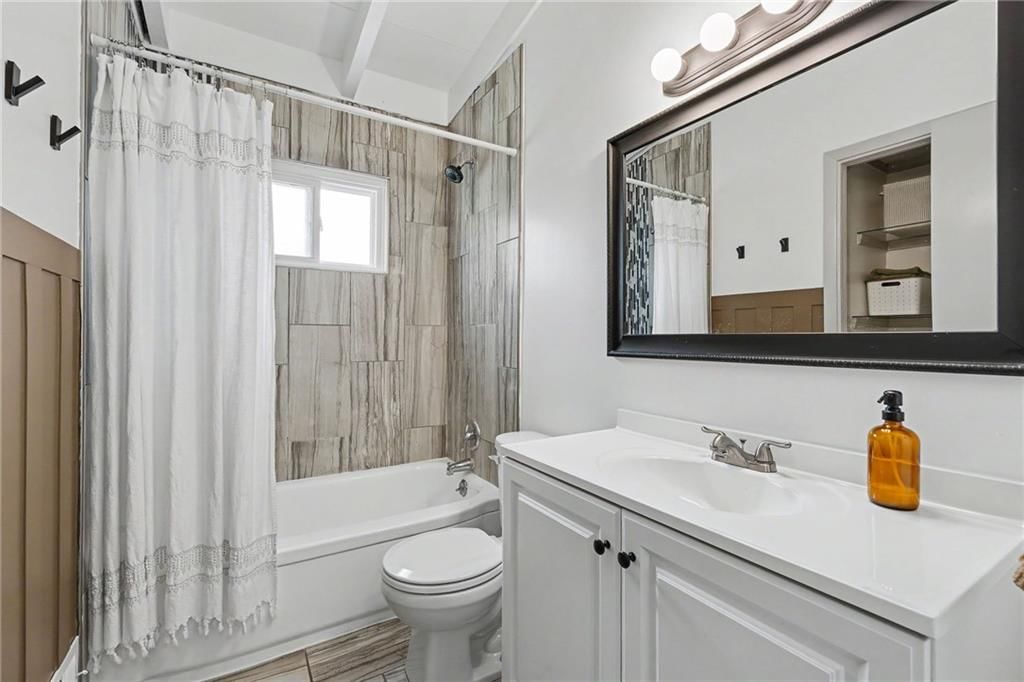 706 W Brown Street — photo 14