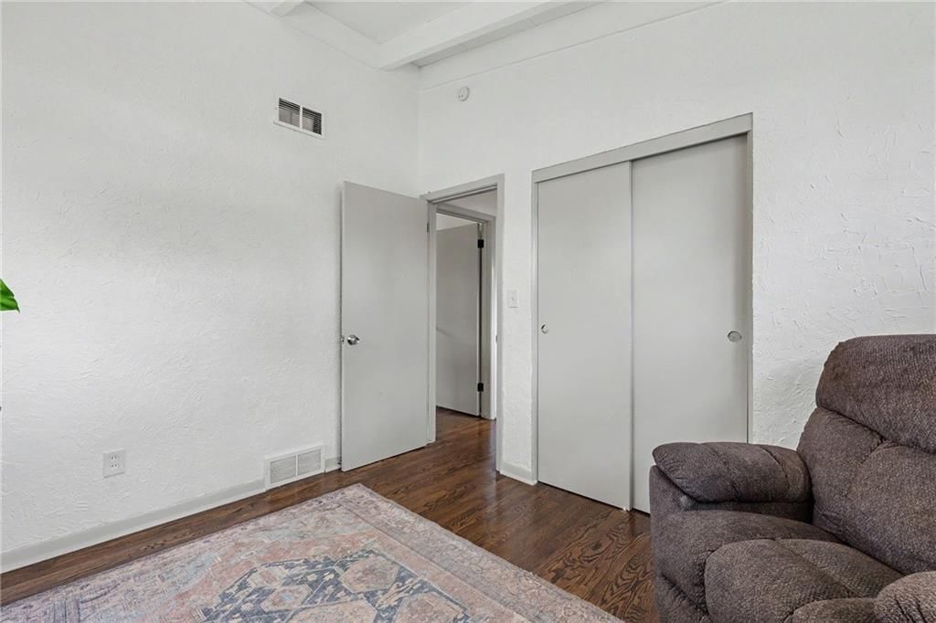706 W Brown Street — photo 16