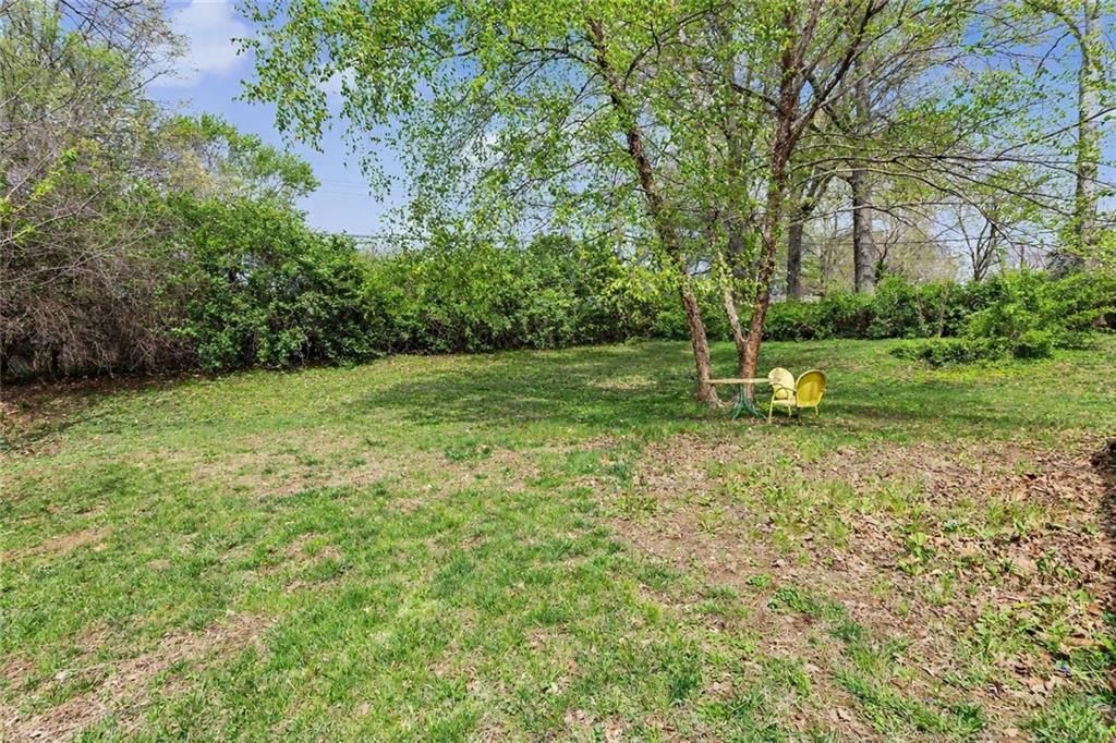 706 W Brown Street — photo 19