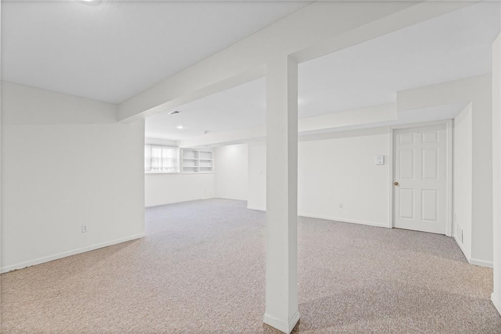 200 SE Ridgeview Drive — photo 28