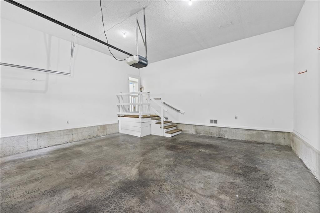 200 SE Ridgeview Drive — photo 37