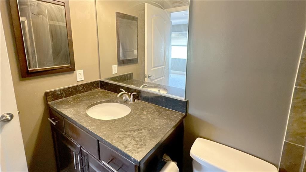 504 W 10th Street — photo 26
