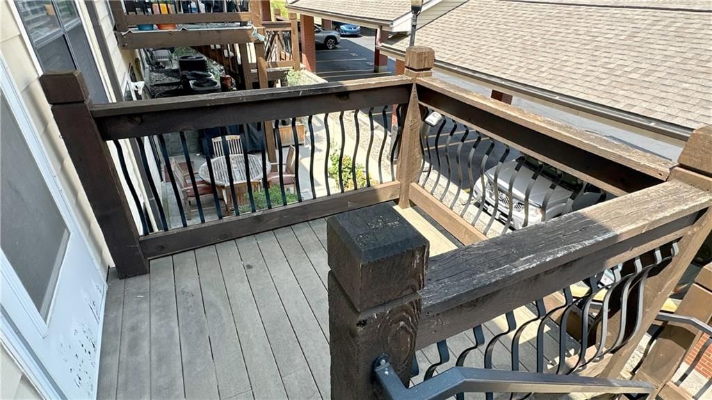504 W 10th Street — photo 35