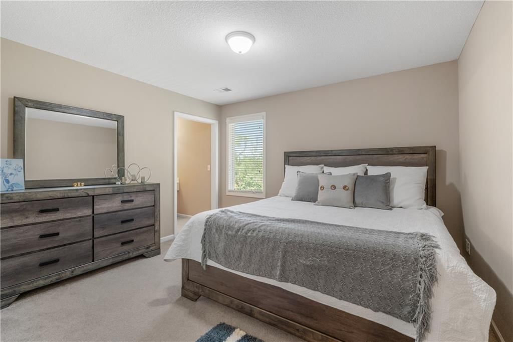 5712 W 146th Street — photo 35
