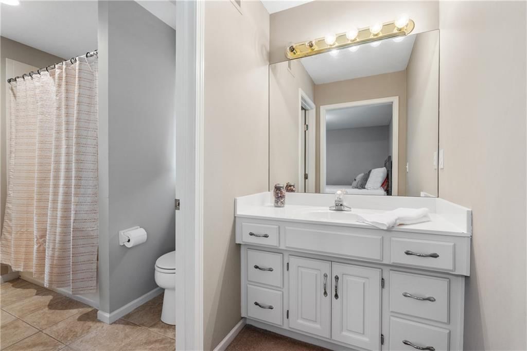 5712 W 146th Street — photo 37