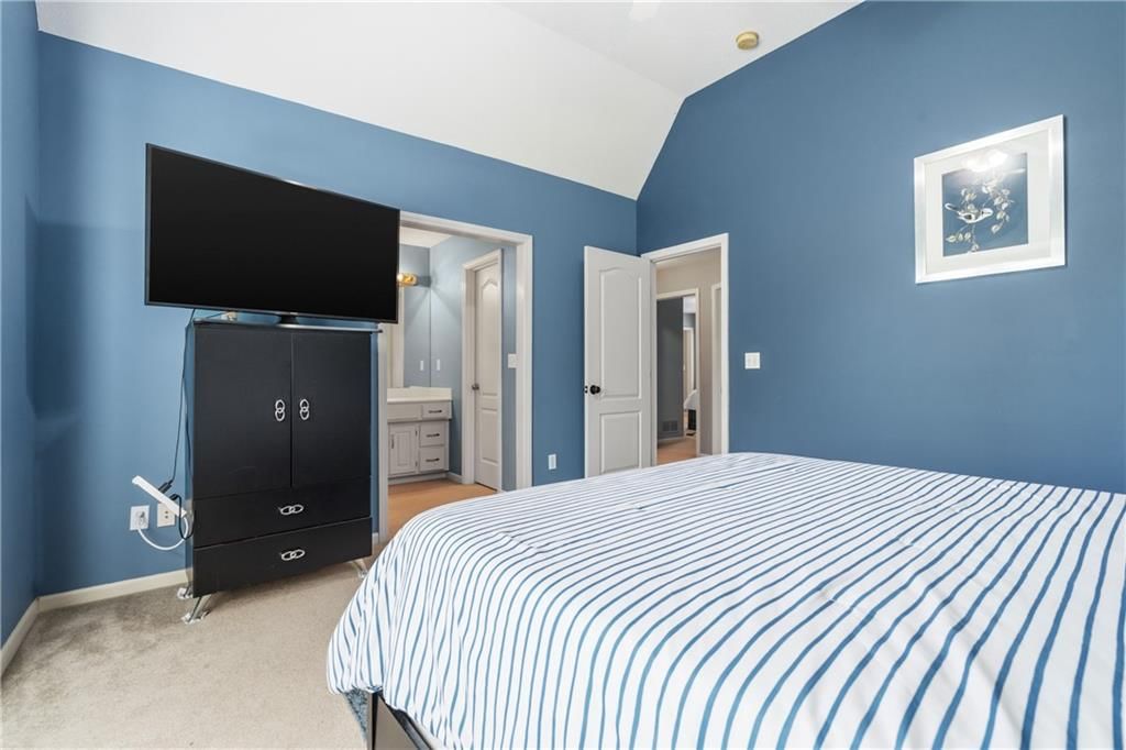 5712 W 146th Street — photo 39