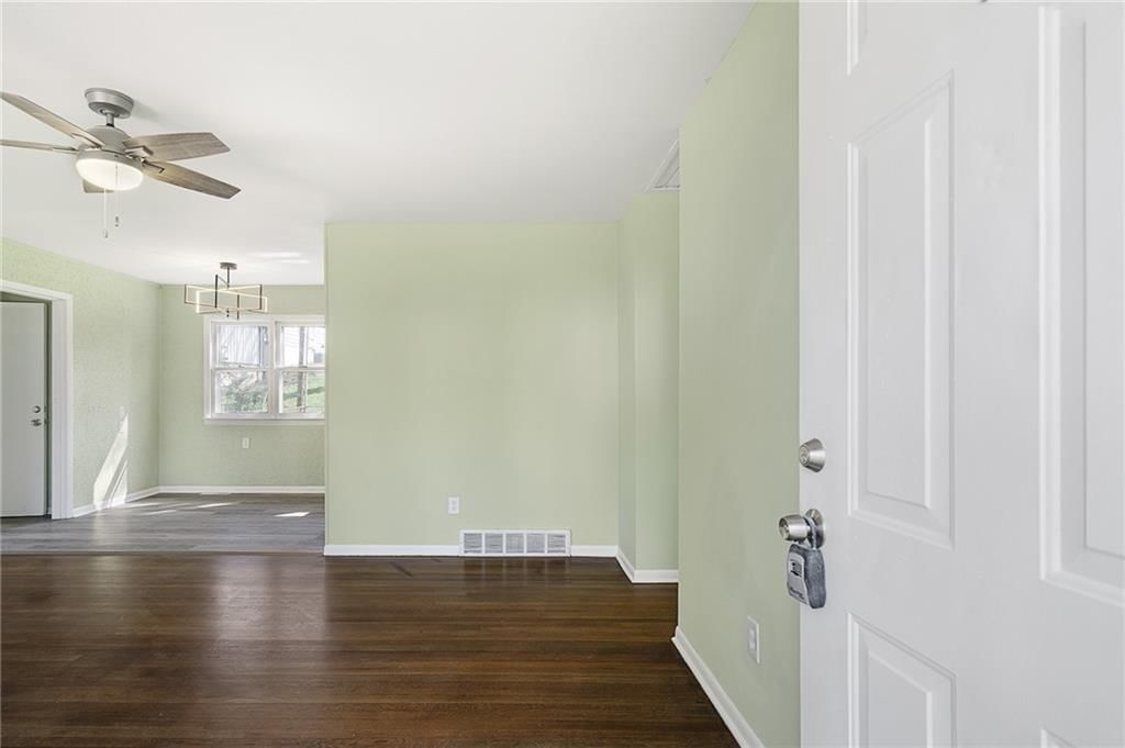 3503 N McCoy Street — photo 5