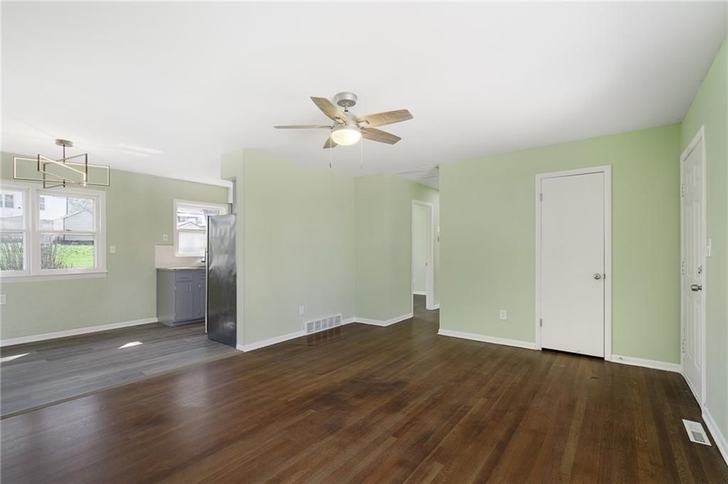 3503 N McCoy Street — photo 8