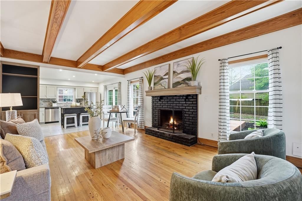 1407 SW 5th Street, Lee's Summit, MO