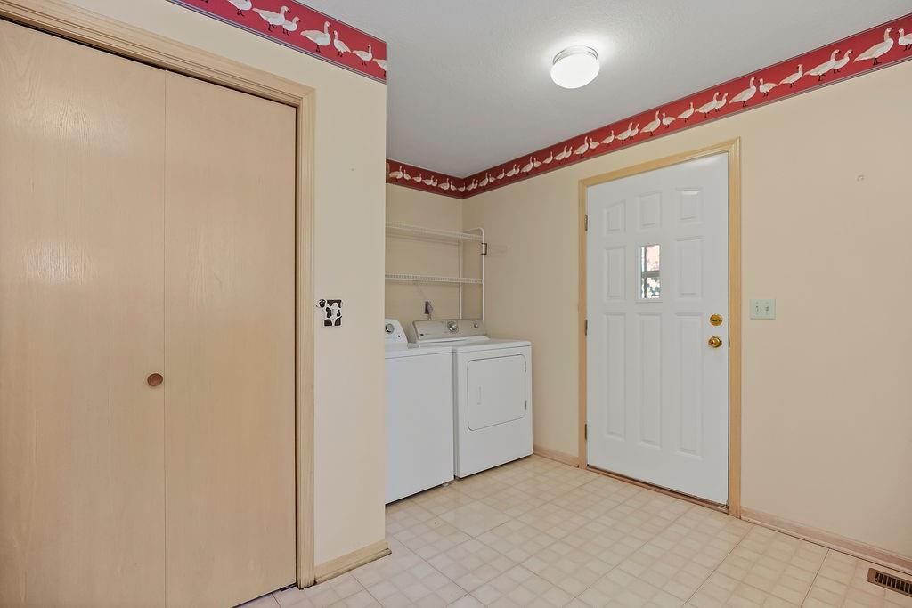 Photo 23 of 66 - 5825 Z Highway, Edgerton, MO 64444