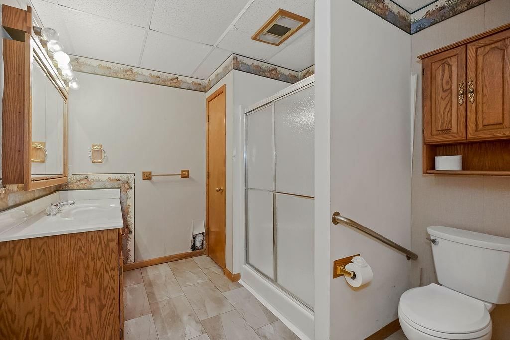 Photo 33 of 66 - 5825 Z Highway, Edgerton, MO 64444