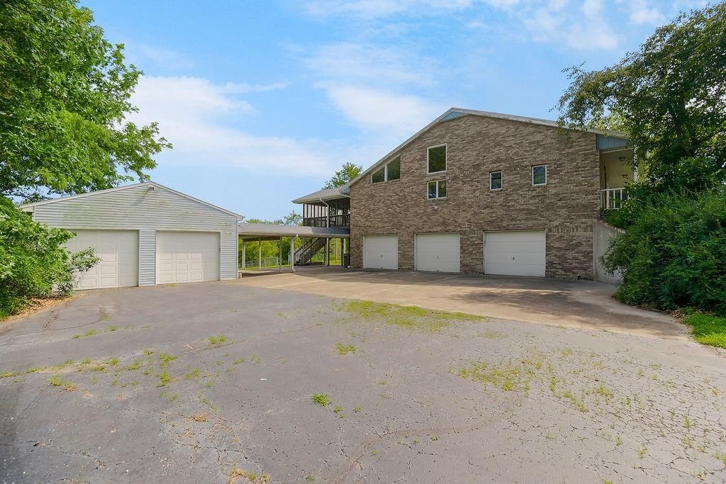 Photo 49 of 66 - 5825 Z Highway, Edgerton, MO 64444