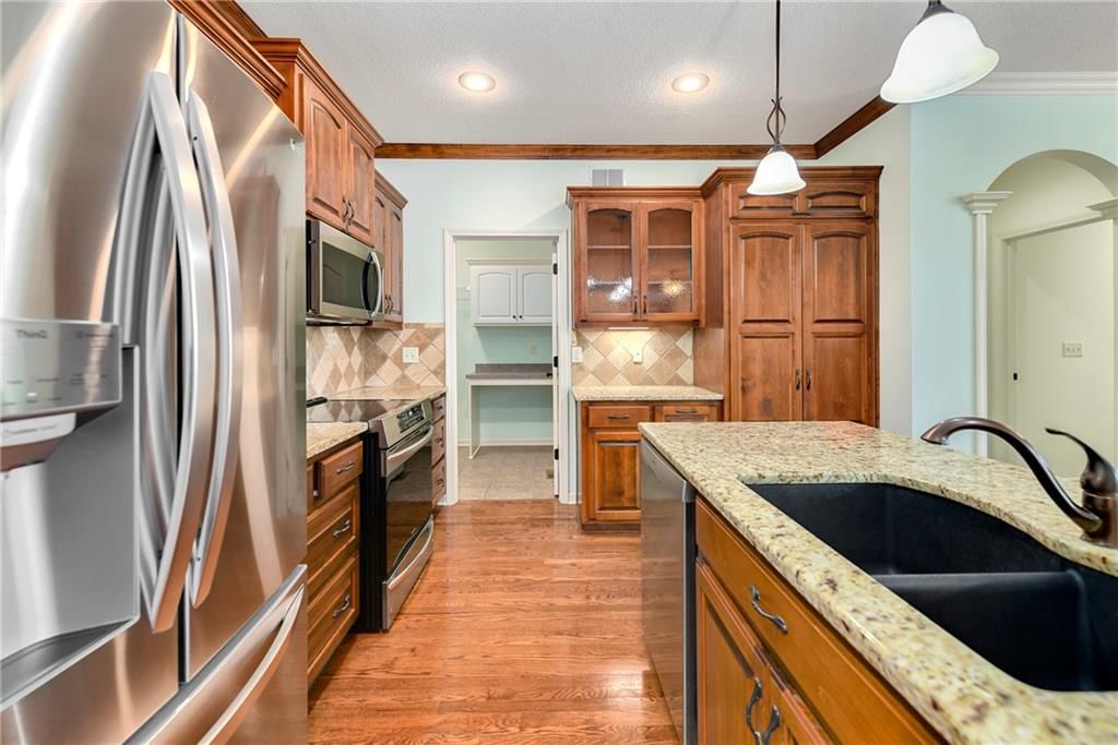 900 SW Olympia Court — photo 15