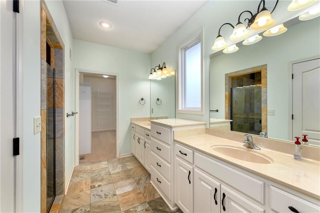 900 SW Olympia Court — photo 20