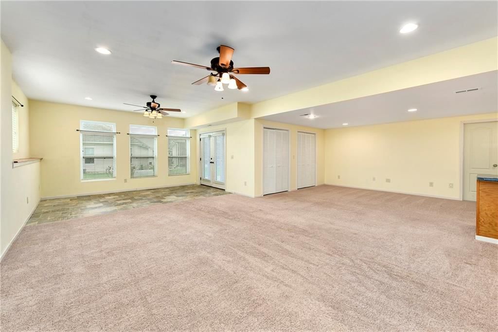 900 SW Olympia Court — photo 33