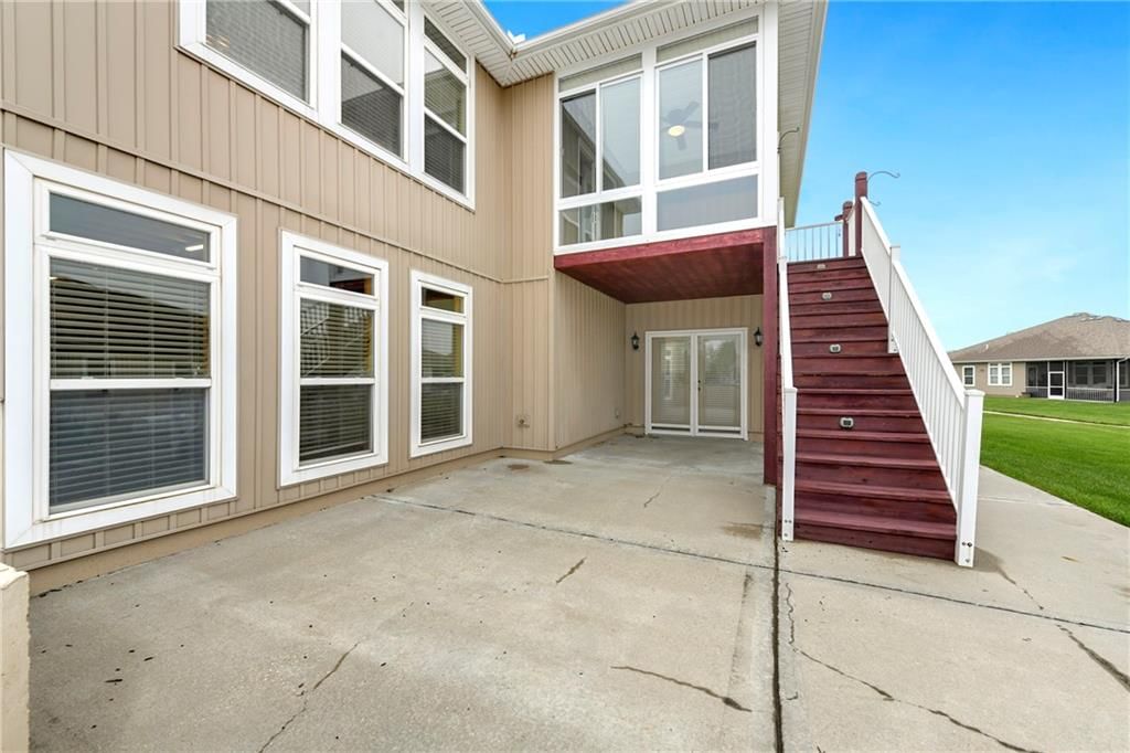 900 SW Olympia Court — photo 44