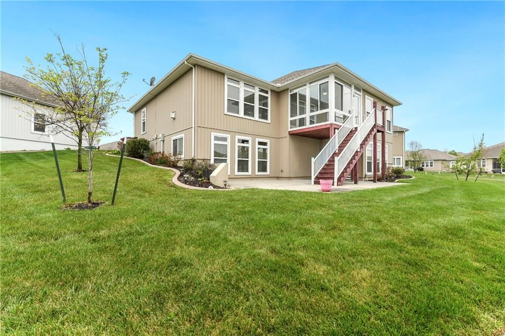 900 SW Olympia Court — photo 45
